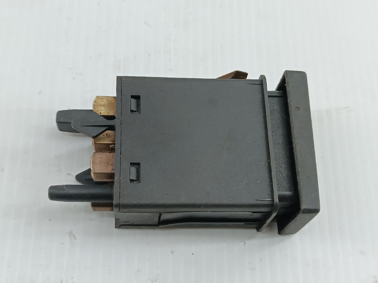 Botão desembaciador de vidro traseiro VOLKSWAGEN PASSAT Variant (3B5) | 97 - 01