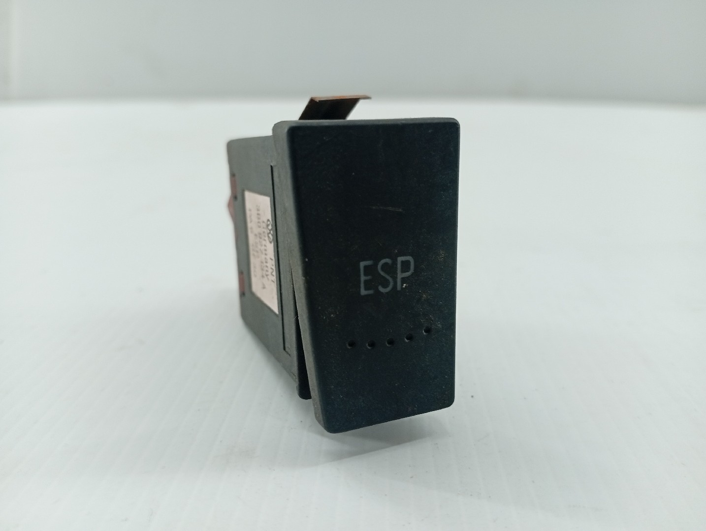 Botão de controlo de tração VOLKSWAGEN PASSAT Variant (3B5) | 97 - 01 Imagem-2