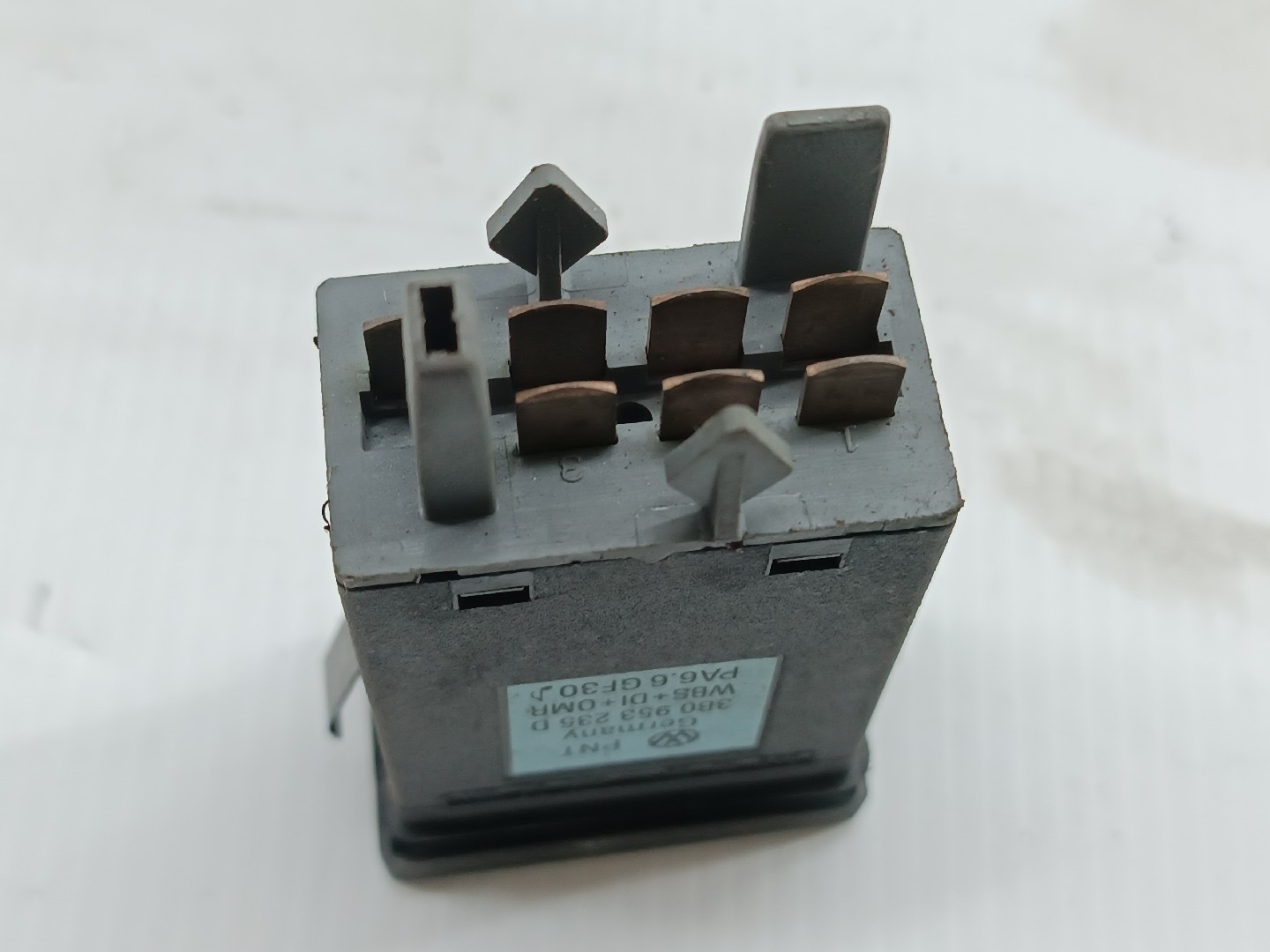 Interruptor 4 piscas VOLKSWAGEN PASSAT Variant (3B5) | 97 - 01 Imagem-1