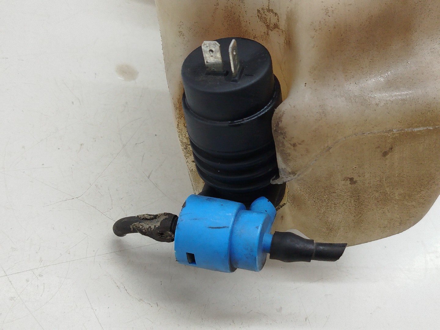 Reservatório de água do limpa para-brisas OPEL ASTRA F Combi (T92) | 91 - 98 Imagem-5