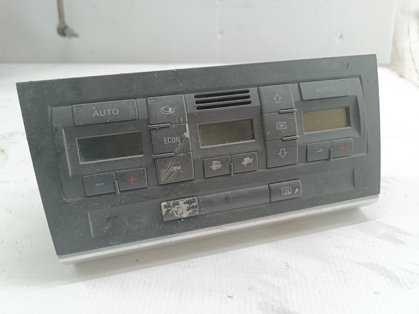 Comando Climatizaçao / Sofagem AUDI A4 (8E2, B6) | 00 - 05 Imagem-7