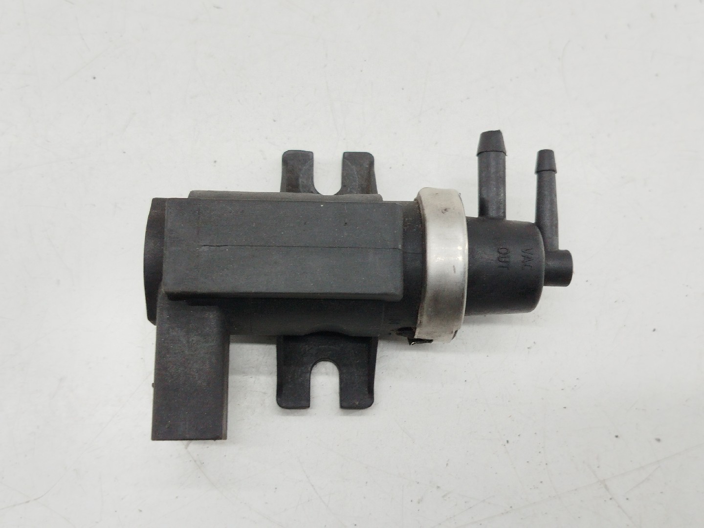 Válvula de vácuo AUDI A4 (8E2, B6) | 00 - 05