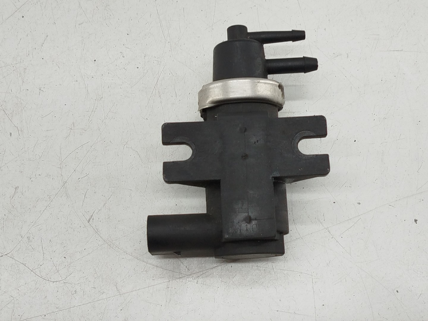 Válvula de vácuo AUDI A4 (8E2, B6) | 00 - 05 Imagem-2