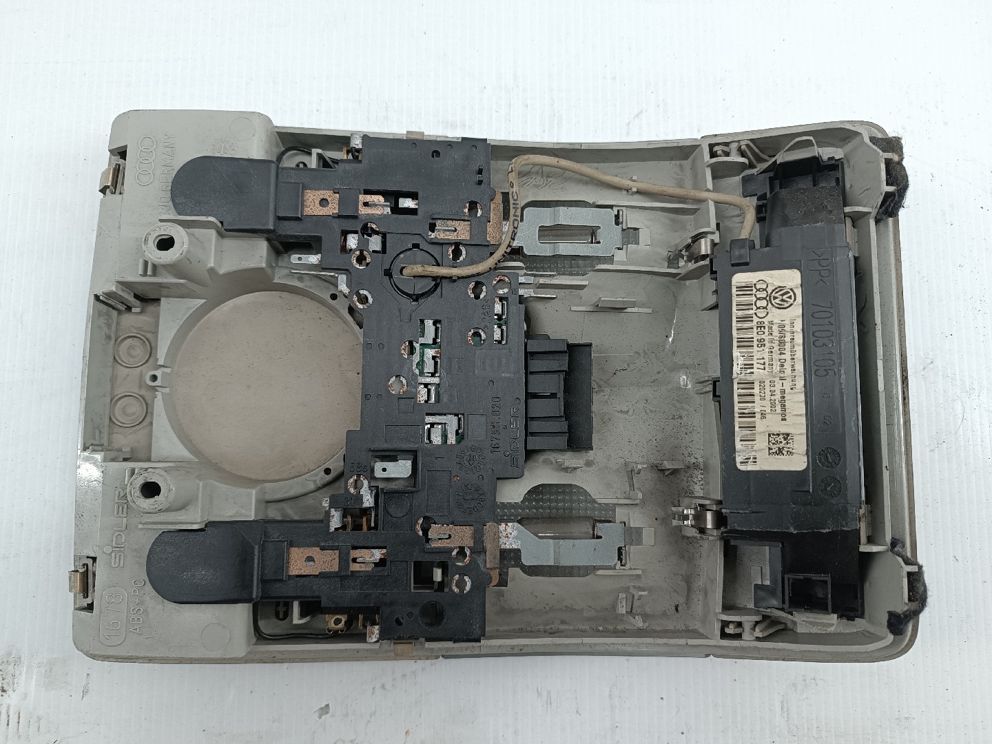 Plafonier AUDI A4 (8E2, B6) | 00 - 05