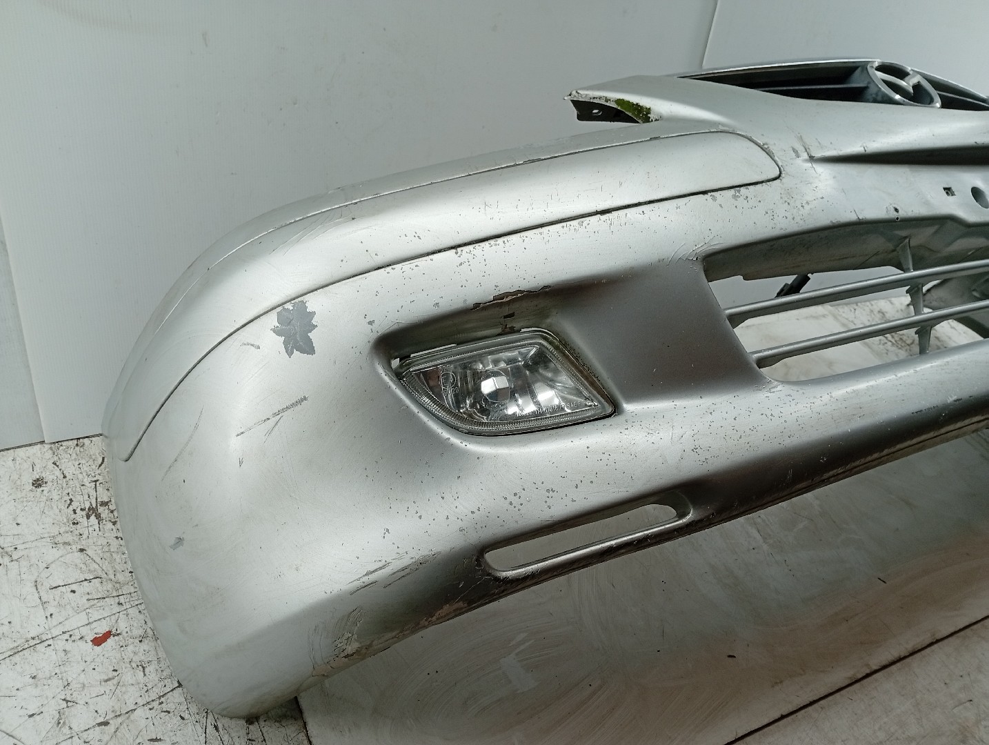 Para Choques Frente MAZDA 626 V (GF) | 97 - 02 Imagem-1