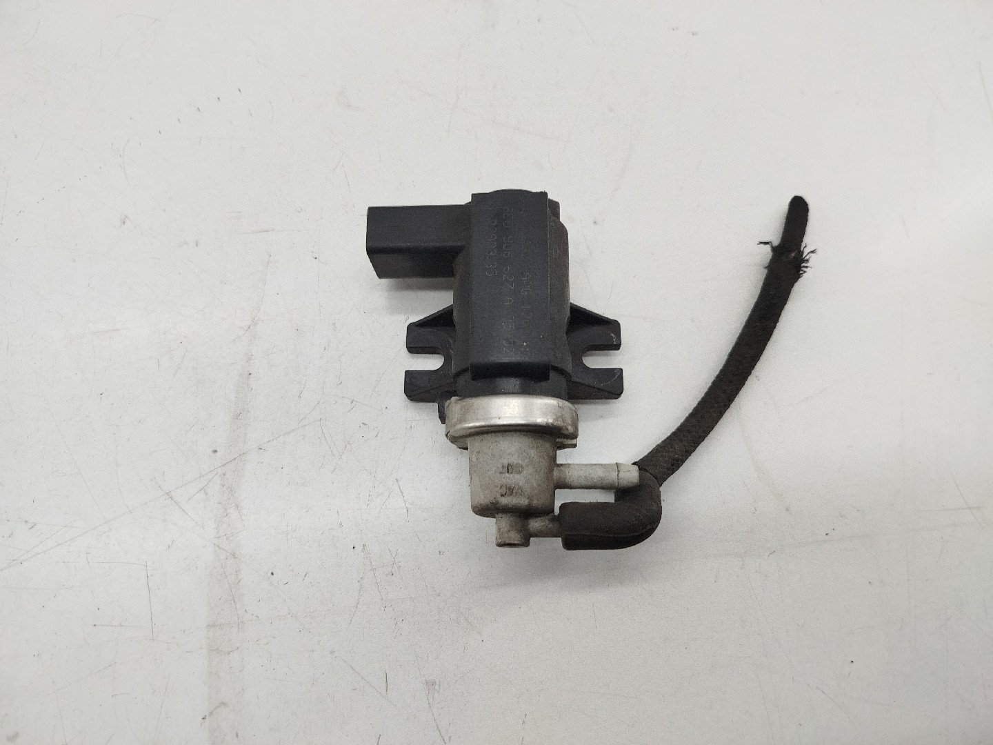 Válvula de vácuo AUDI A4 (8E2, B6) | 00 - 05
