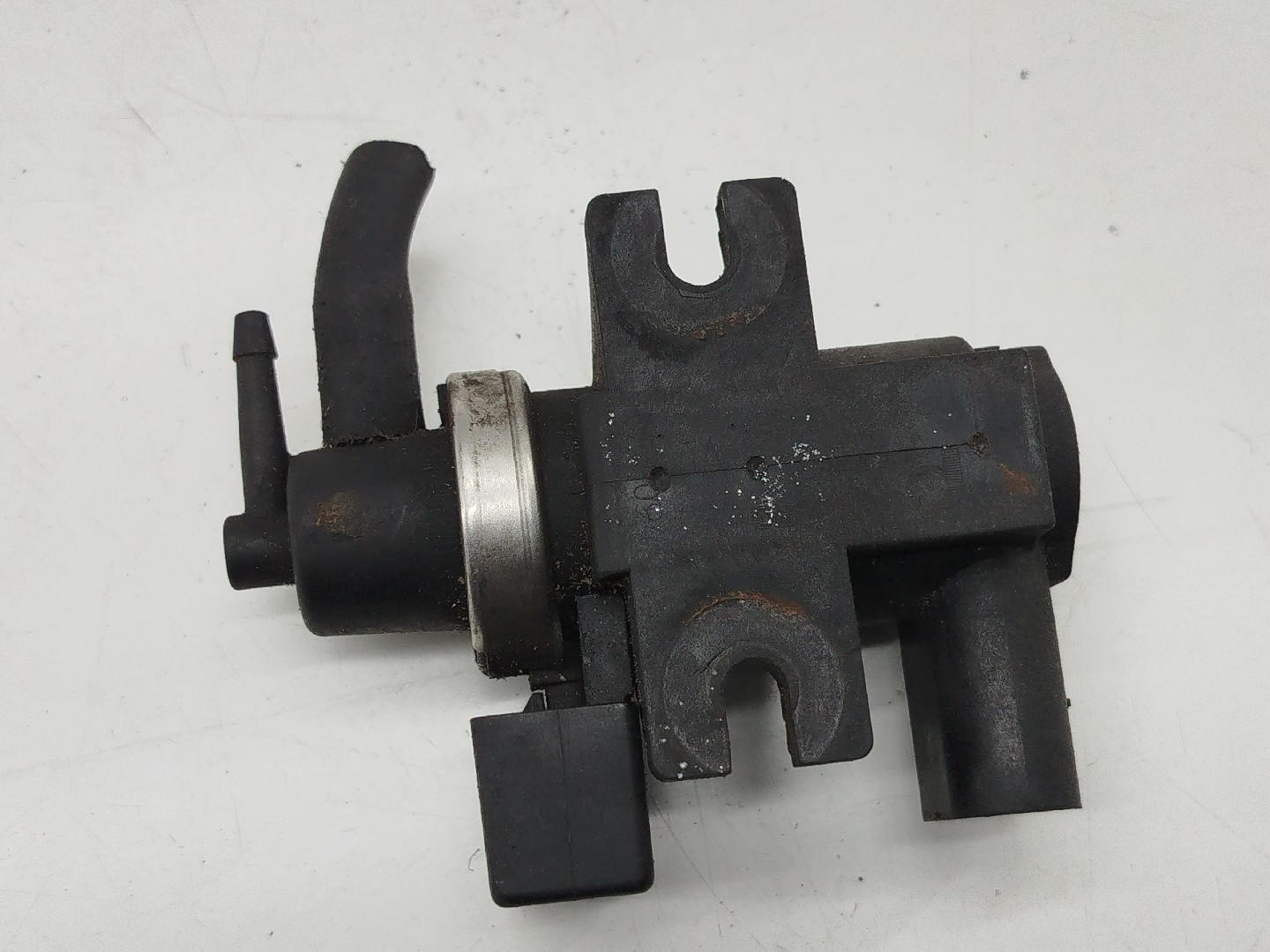 Válvula de vácuo AUDI A4 (8E2, B6) | 00 - 05 Imagem-3