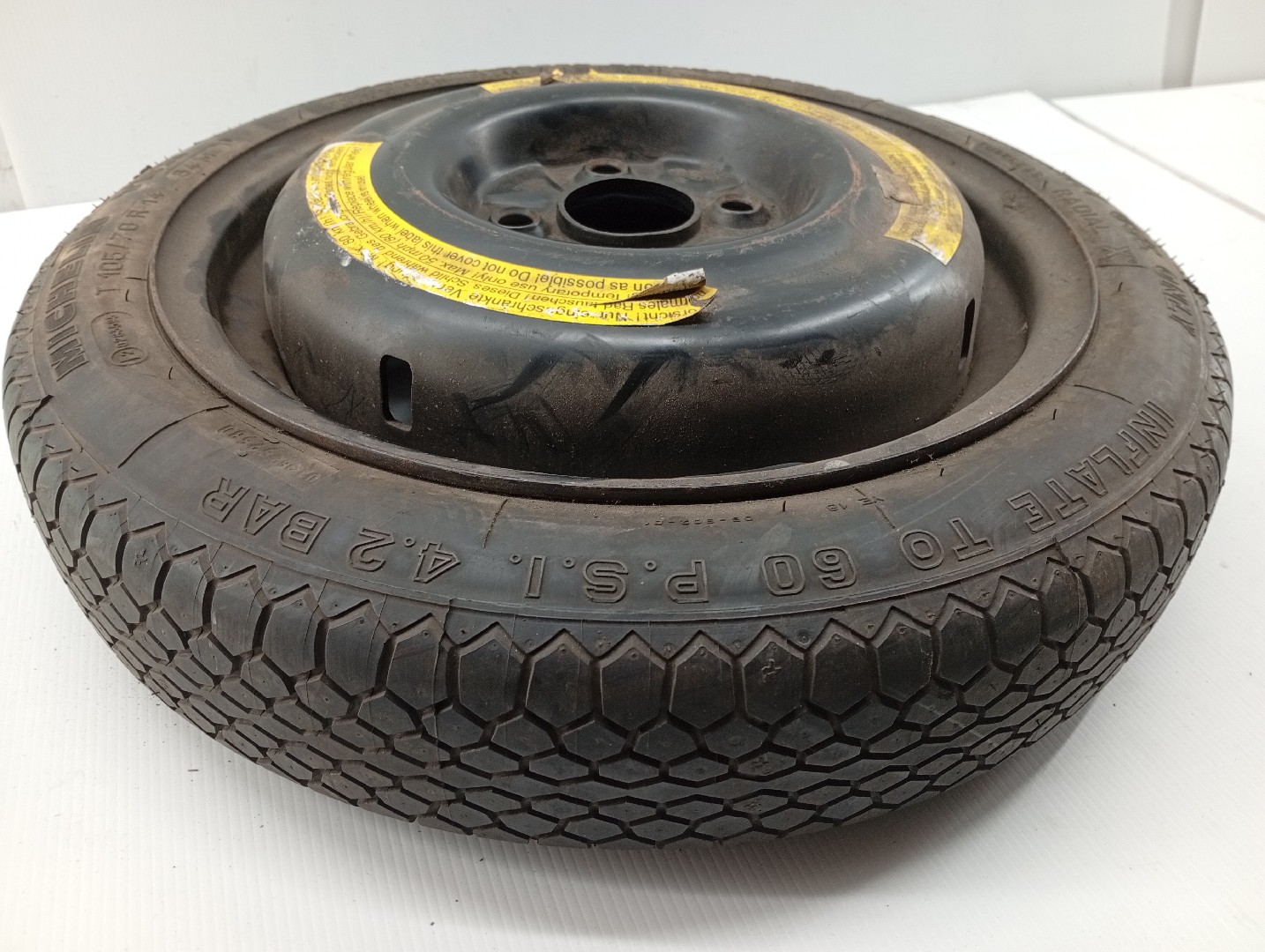 Pneu Suplente VOLKSWAGEN GOLF III Cabriolet (1E7) | 93 - 98 Imagem-1