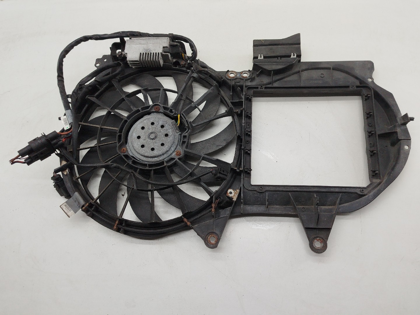 Termo ventilador AUDI A4 (8E2, B6) | 00 - 05 Imagem-2