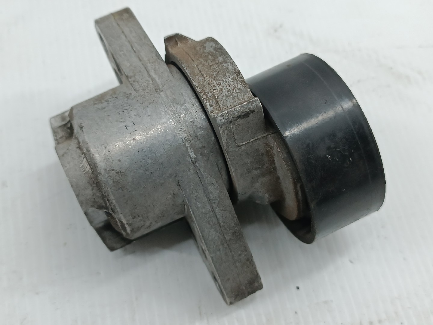 Rolo tensor, correia trapezoidal MERCEDES-BENZ C-CLASS (W204) | 07 - 15