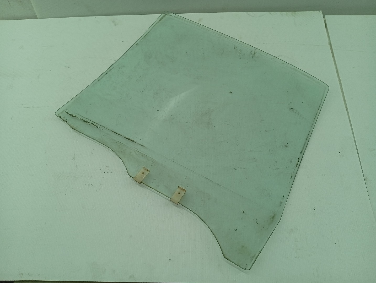 Vidro Traseiro Direito MAZDA 626 V (GF) | 97 - 02 Imagem-3