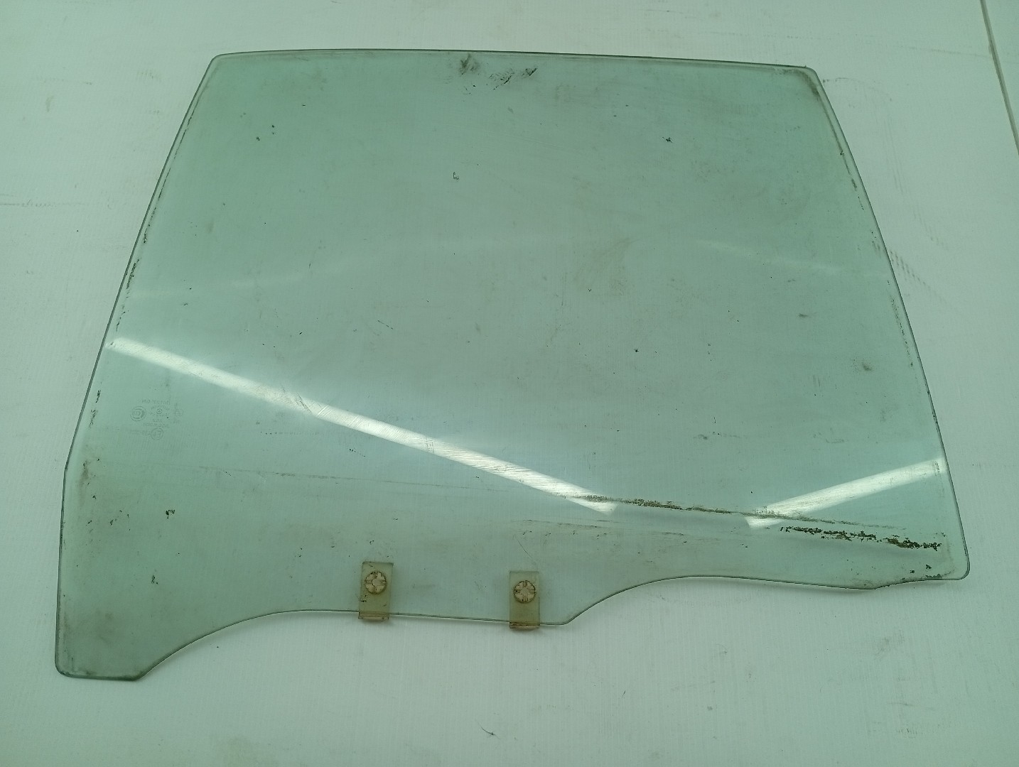 Vidro Traseiro Direito MAZDA 626 V (GF) | 97 - 02 Imagem-2