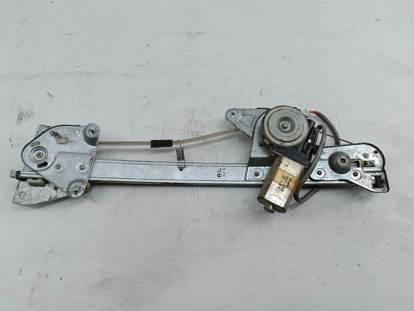 Motor e elevador de vidro trás esquerdo MAZDA 626 V (GF) | 97 - 02