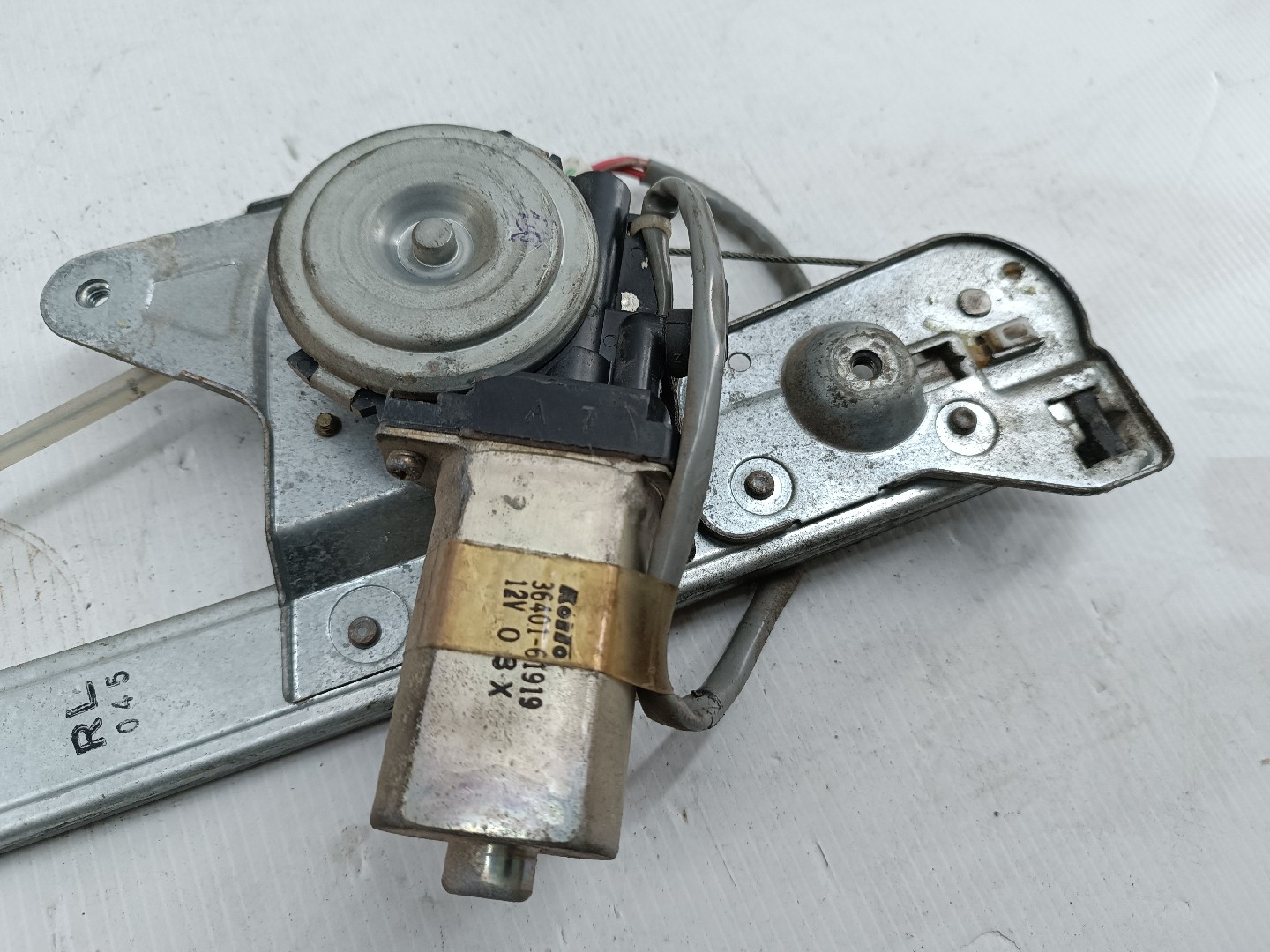 Motor e elevador de vidro trás esquerdo MAZDA 626 V (GF) | 97 - 02 Imagem-1