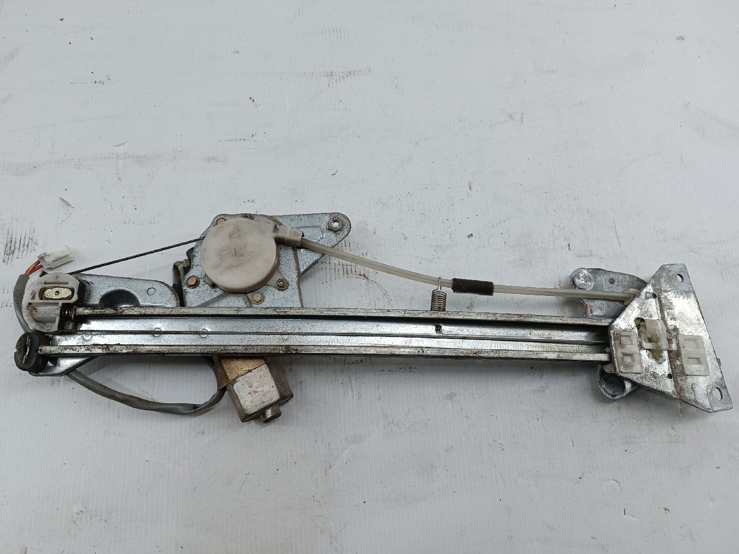 Motor e elevador de vidro trás esquerdo MAZDA 626 V (GF) | 97 - 02 Imagem-5