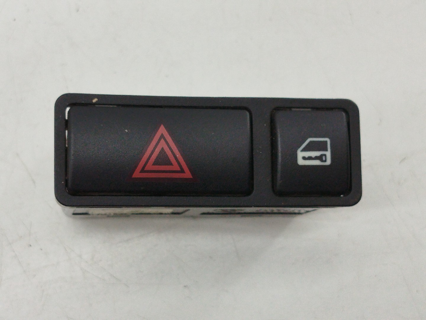 Botão dos 4 piscas BMW 3 (E46) | 97 - 05 Imagem-5