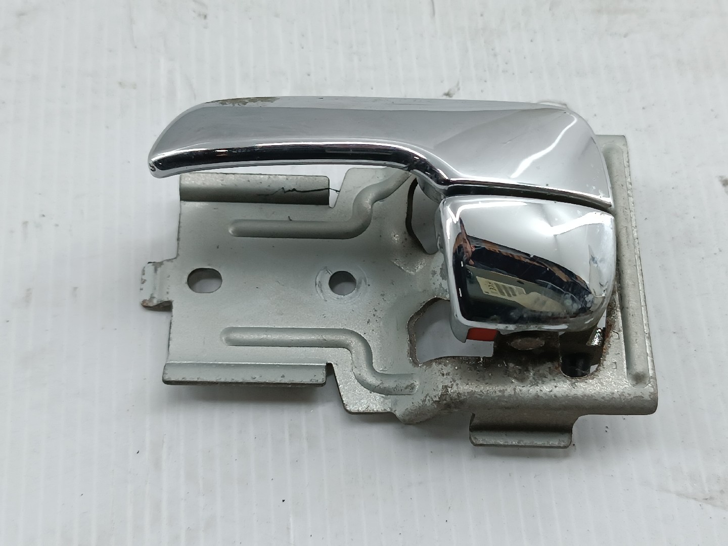 Puxador interior de porta traseira esquerda MAZDA 626 V (GF) | 97 - 02 Imagem-2