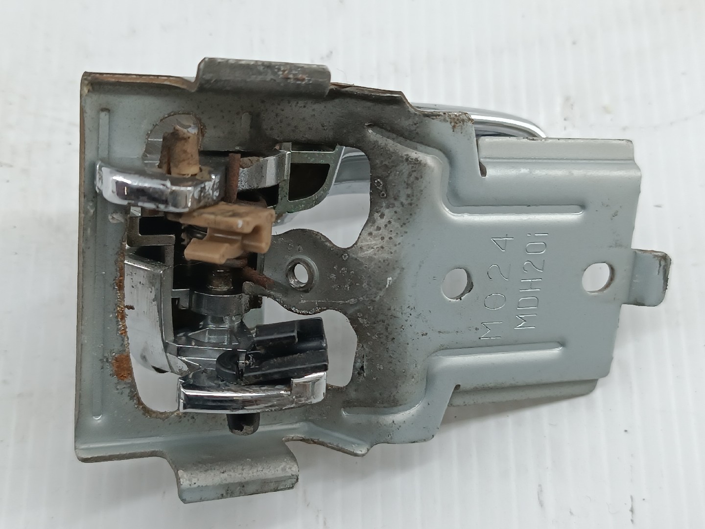 Puxador interior de porta frente esquerda MAZDA 626 V (GF) | 97 - 02