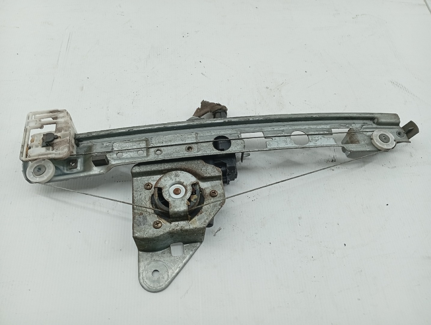 Motor e elevador de vidro trás esquerdo RENAULT MEGANE II (BM0/1_, CM0/1_) | 01 - 12 Imagem-1