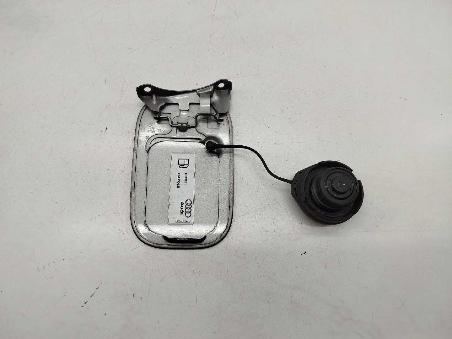 Tampa do deposito de combustível com tampão AUDI A4 Avant (8E5, B6) | 00 - 05 Imagem-2