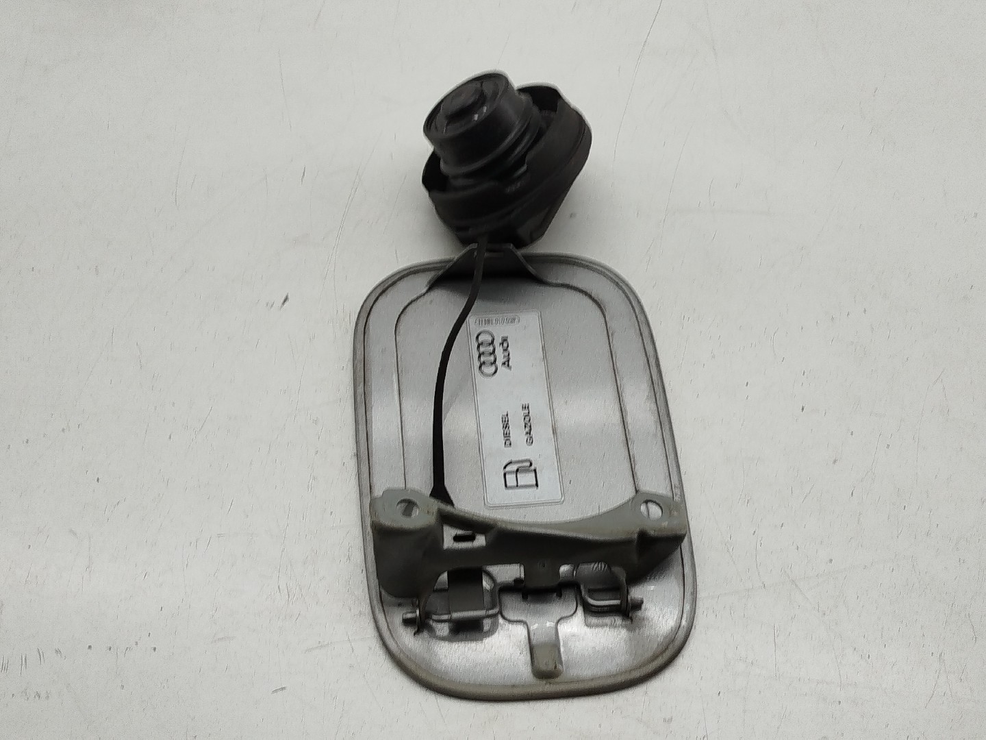 Tampa do deposito de combustível com tampão AUDI A4 Avant (8E5, B6) | 00 - 05 Imagem-5