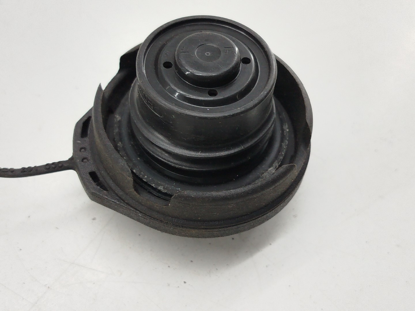 Tampa do deposito de combustível com tampão AUDI A4 Avant (8E5, B6) | 00 - 05 Imagem-4