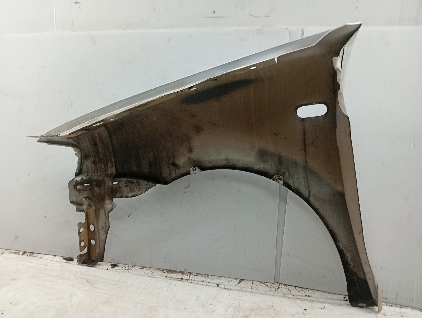 Guarda Lamas Direito VOLKSWAGEN POLO (6N1) | 94 - 99 Imagem-7