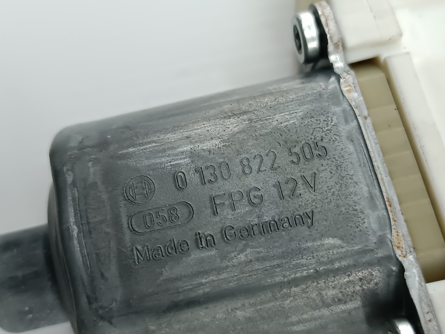 Motor e elevador de vidro trás esquerdo MERCEDES-BENZ C-CLASS T-Model (S204) | 07 - 14 Imagem-4