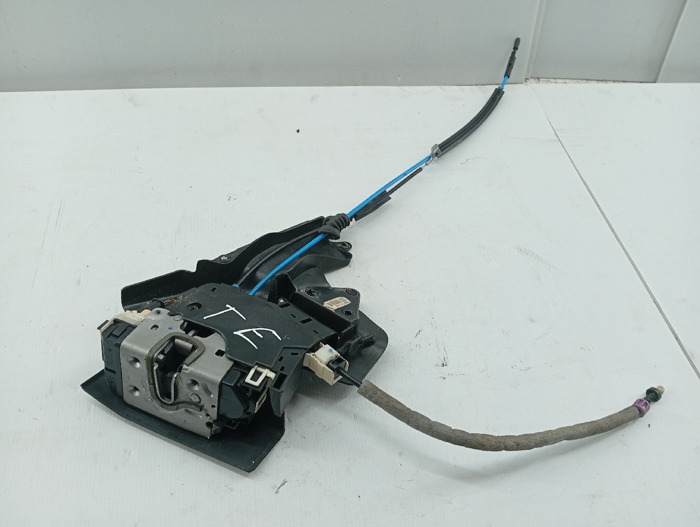 Fecho da Porta Trás Esquerdo MERCEDES-BENZ C-CLASS T-Model (S204) | 07 - 14 Imagem-4