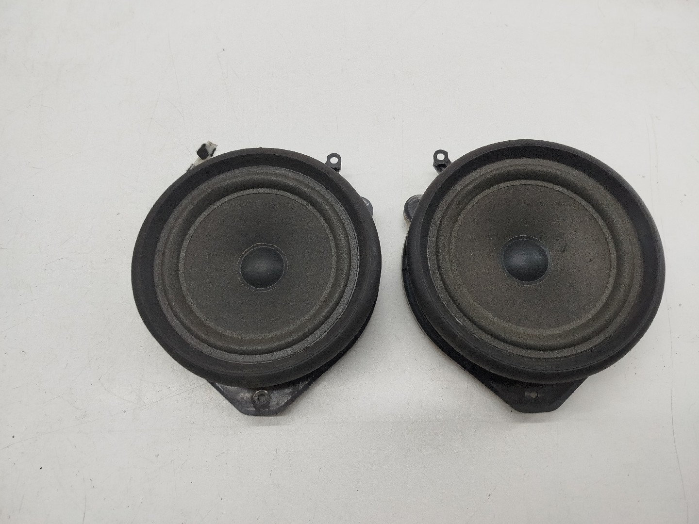 Coluna de som AUDI A4 (8E2, B6) | 00 - 05