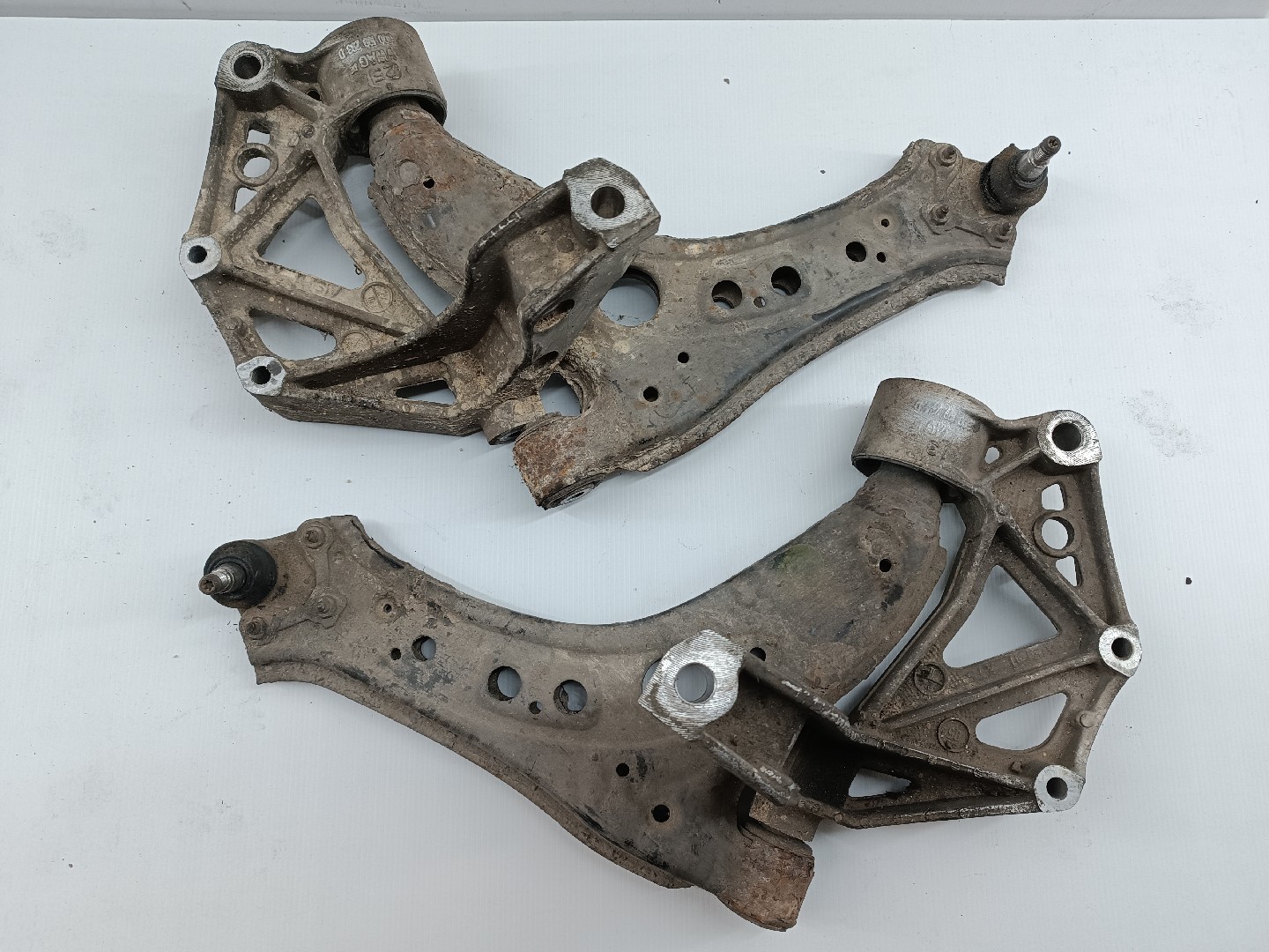 Braços de suspensão esquerdo e direito SEAT IBIZA III (6L1) | 02 - 09