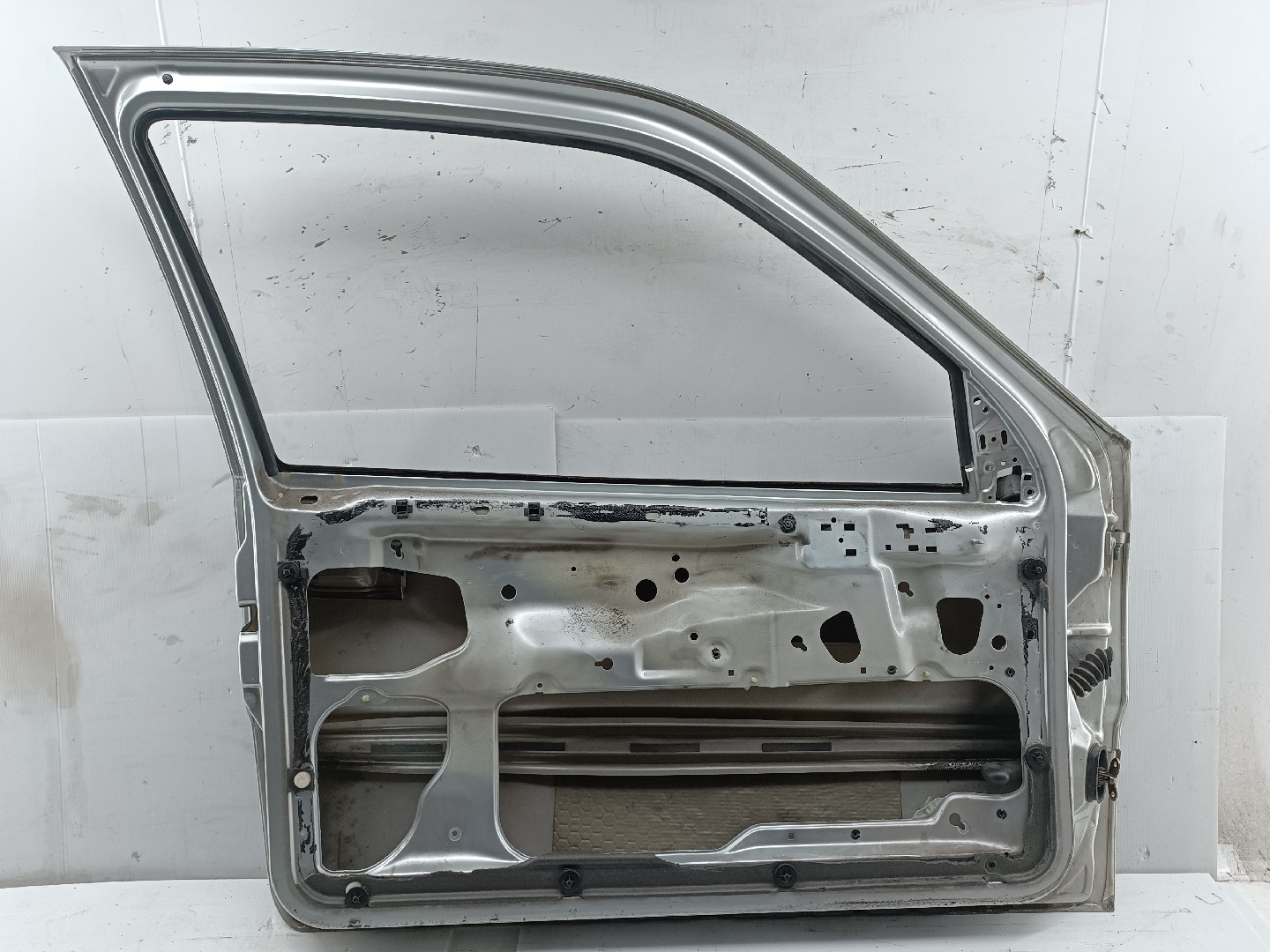 Porta Frente Esquerda VOLKSWAGEN POLO (6N1) | 94 - 99 Imagem-8