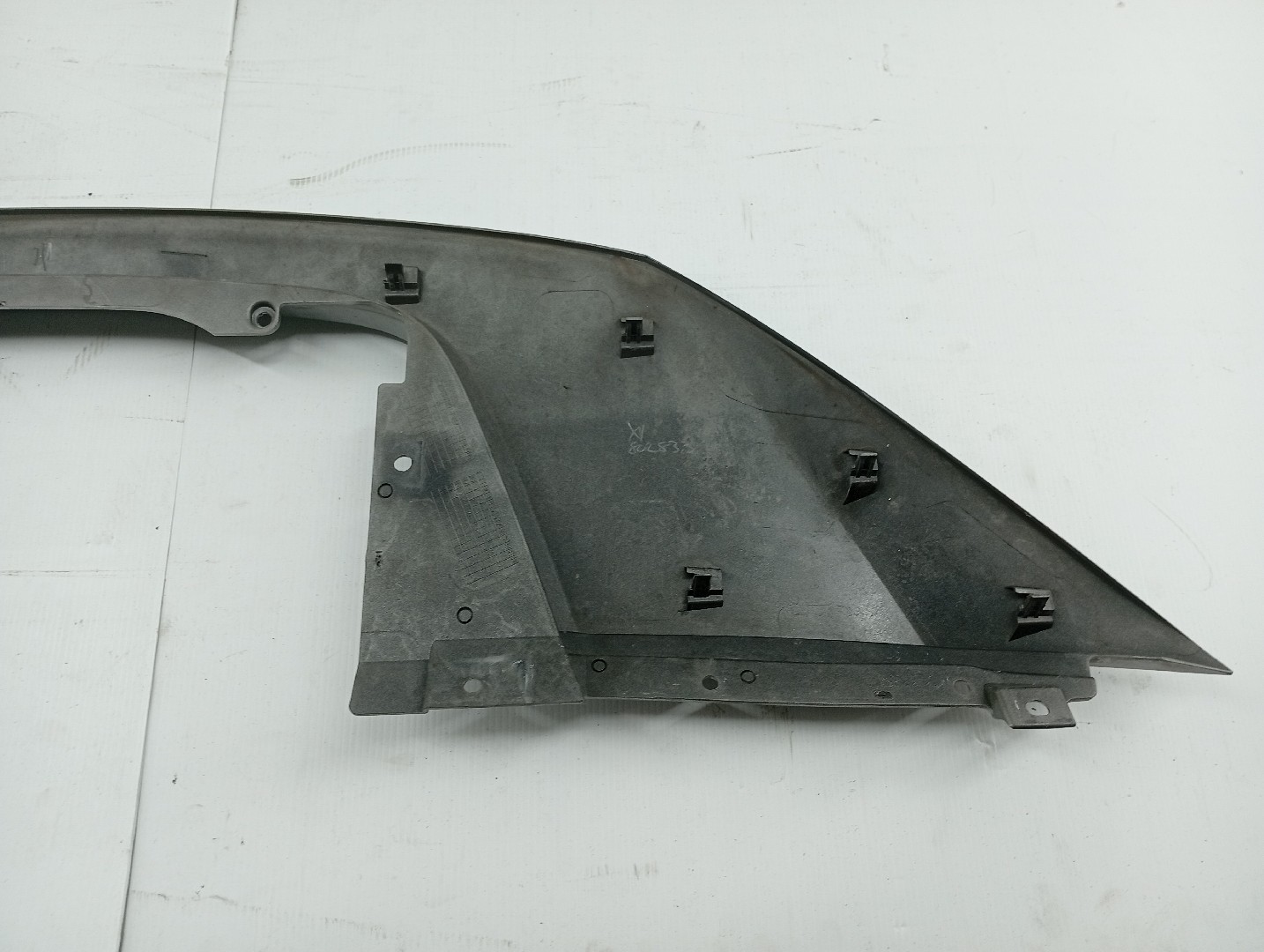 Acabamento de Para-Choques NISSAN LEAF (ZE1_) | 17 -  Imagem-2