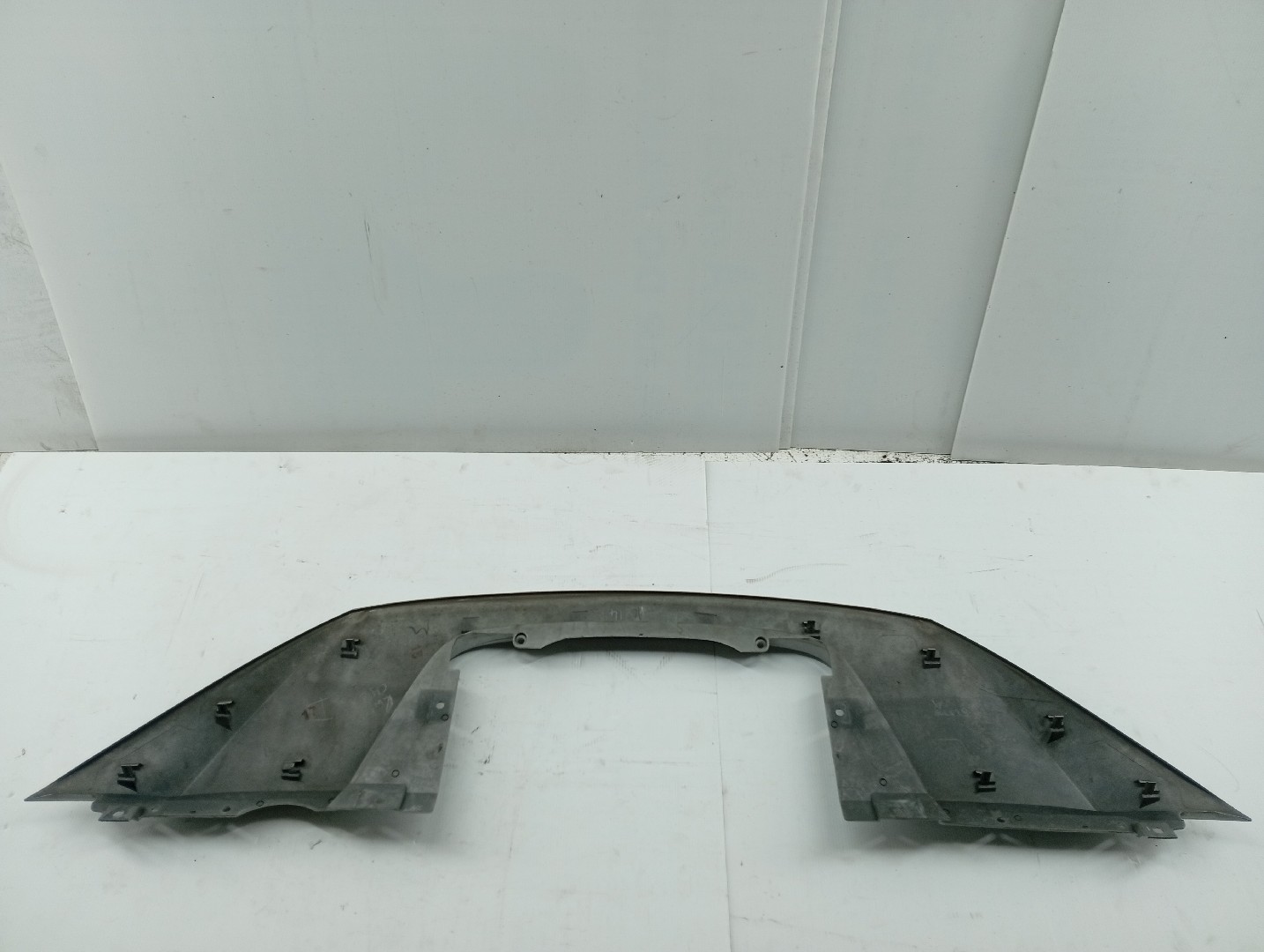 Acabamento de Para-Choques NISSAN LEAF (ZE1_) | 17 - 