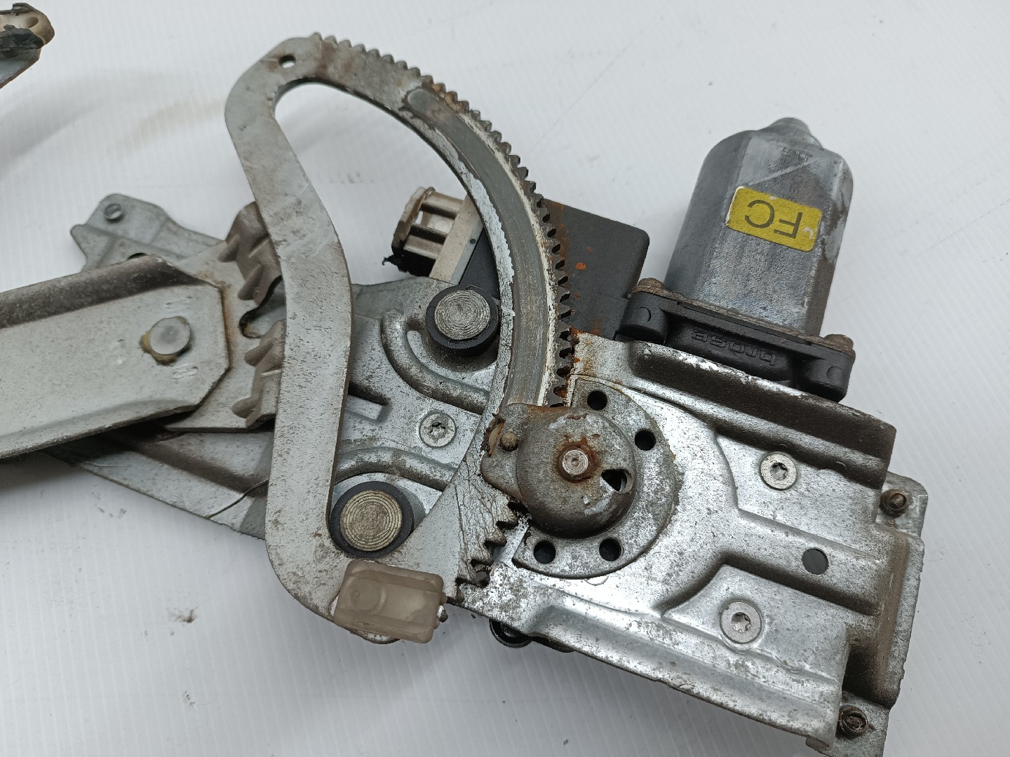 Motor e elevador de vidro frente esquerdo OPEL CORSA B (S93) | 93 - 02 Imagem-4