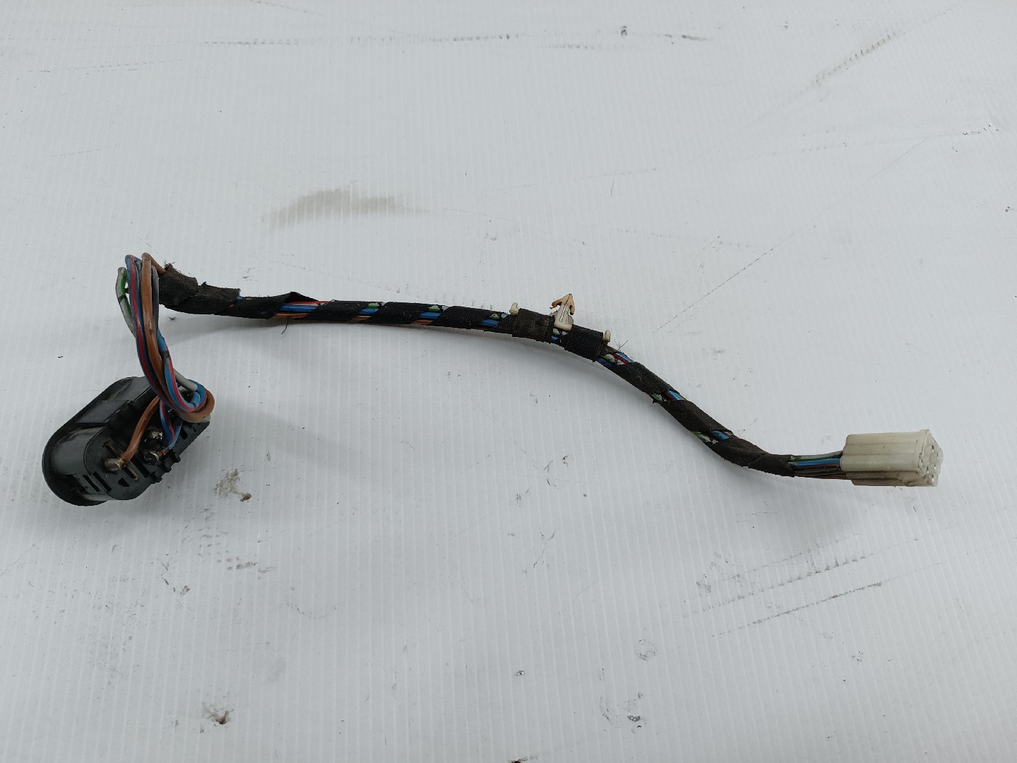 Comutador de vidro frente direito OPEL CORSA B (S93) | 93 - 02