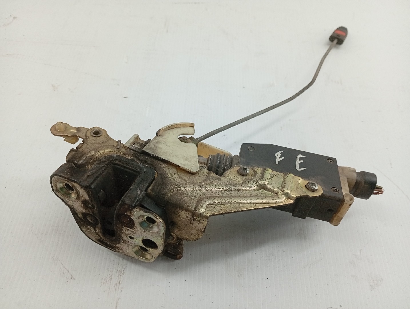 Fecho da Porta Frente Esquerdo OPEL CORSA B (S93) | 93 - 02 Imagem-3