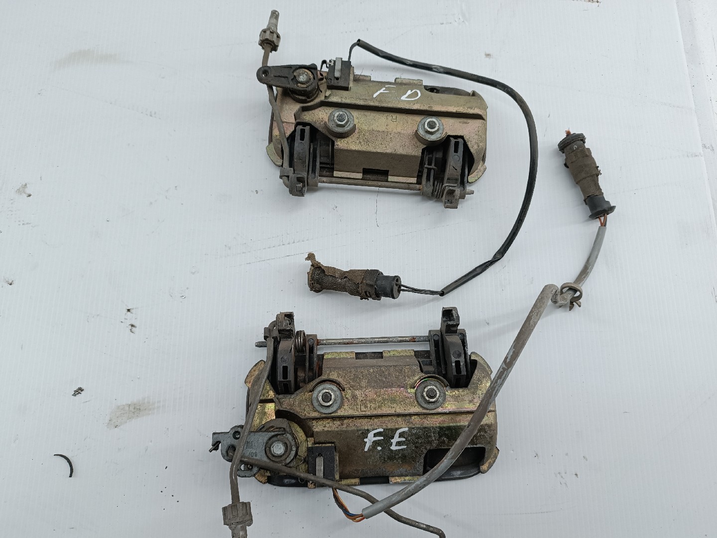 Puxador exterior da porta OPEL CORSA B (S93) | 93 - 02