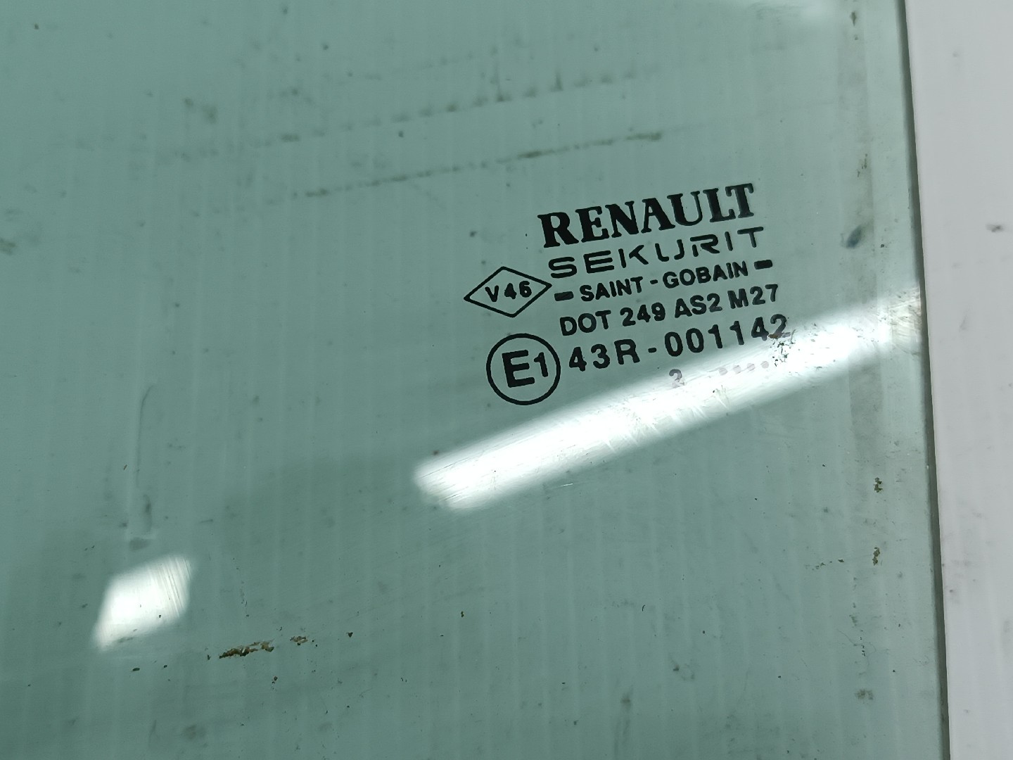 Vidro Traseiro Esquerdo RENAULT MEGANE II (BM0/1_, CM0/1_) | 01 - 12 Imagem-1