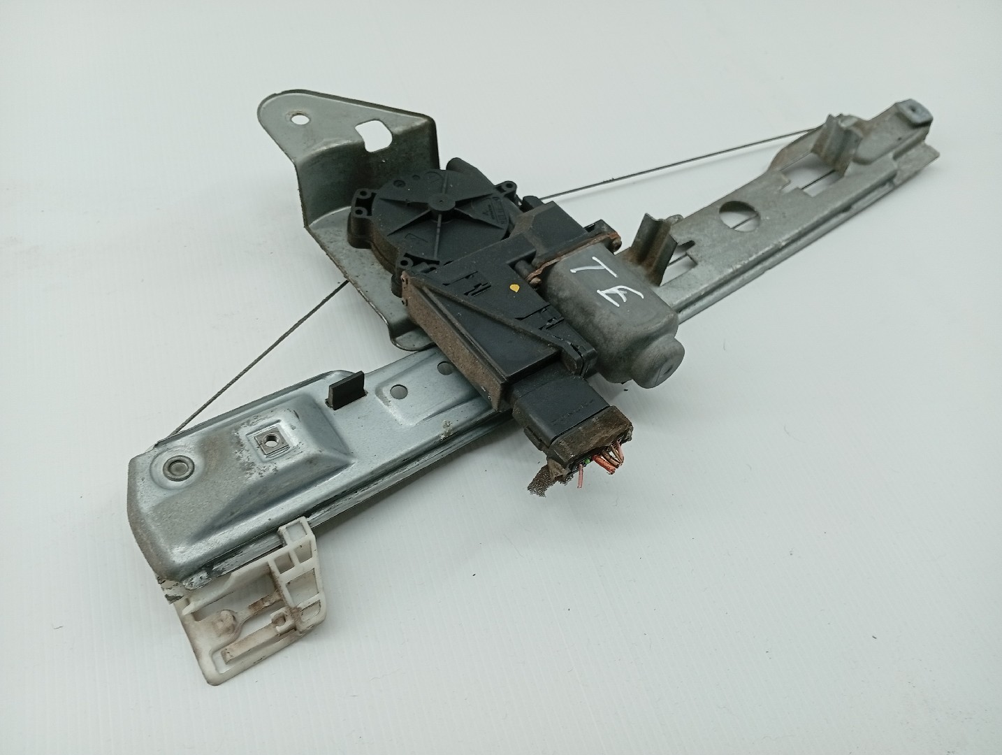 Motor e elevador de vidro trás esquerdo RENAULT MEGANE II (BM0/1_, CM0/1_) | 01 - 12 Imagem-1