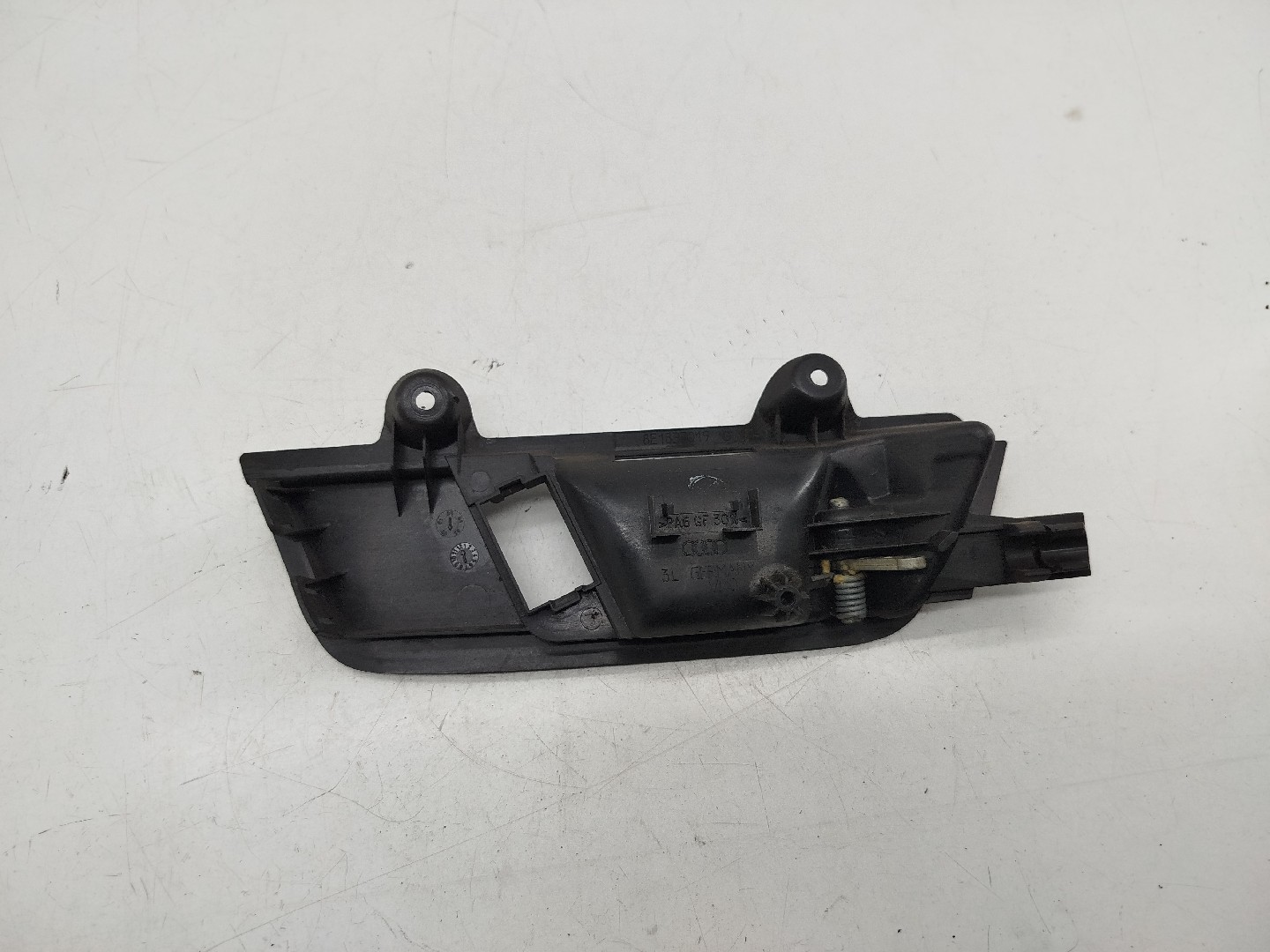 Puxador interior de porta frente esquerda AUDI A4 (8E2, B6) | 00 - 05 Imagem-1