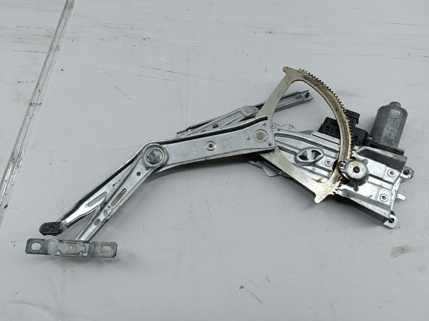 Motor e elevador de vidro frente esquerdo OPEL ZAFIRA / ZAFIRA FAMILY B (A05) | 05 - 19 Imagem-6