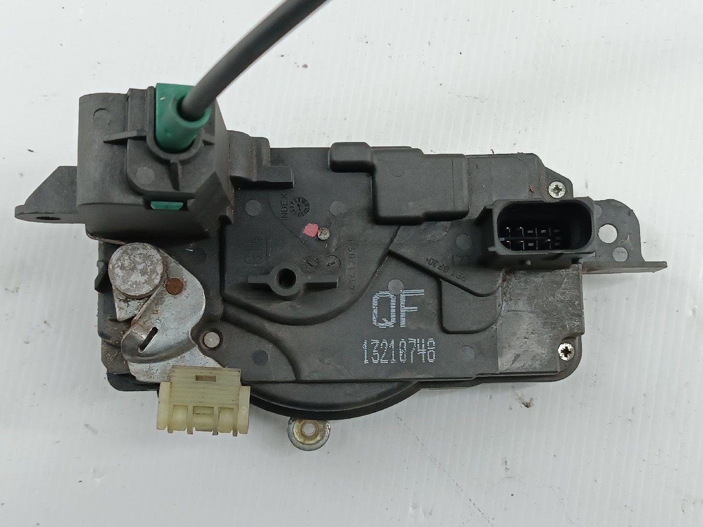 Fecho da Porta Frente Esquerdo OPEL ZAFIRA / ZAFIRA FAMILY B (A05) | 05 - 19 Imagem-1