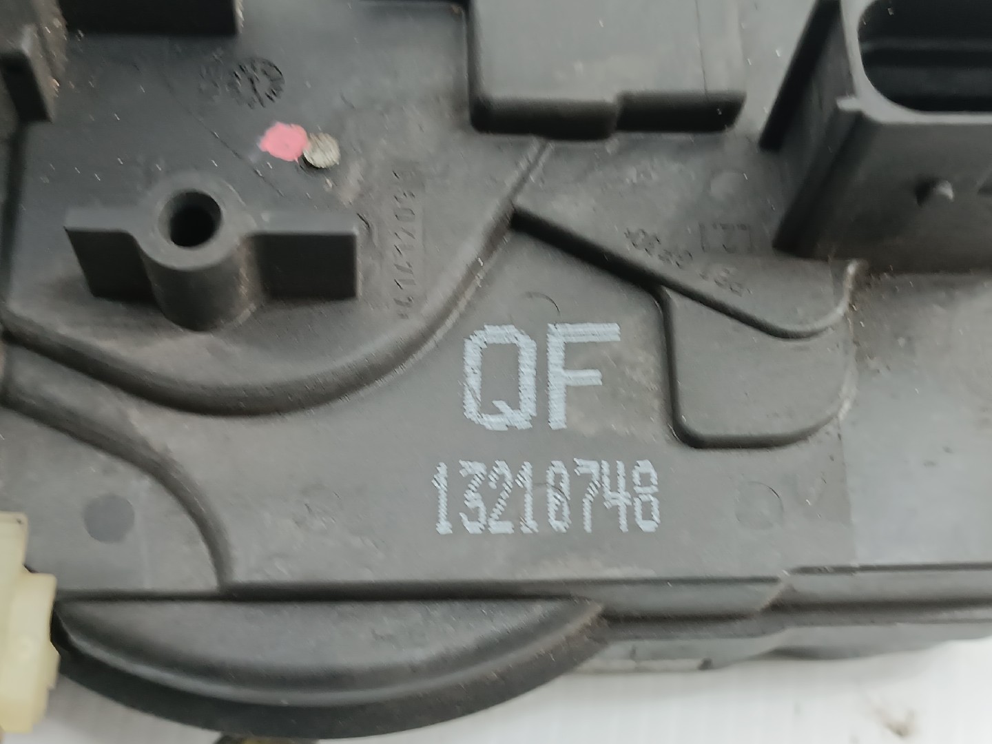 Fecho da Porta Frente Esquerdo OPEL ZAFIRA / ZAFIRA FAMILY B (A05) | 05 - 19 Imagem-2