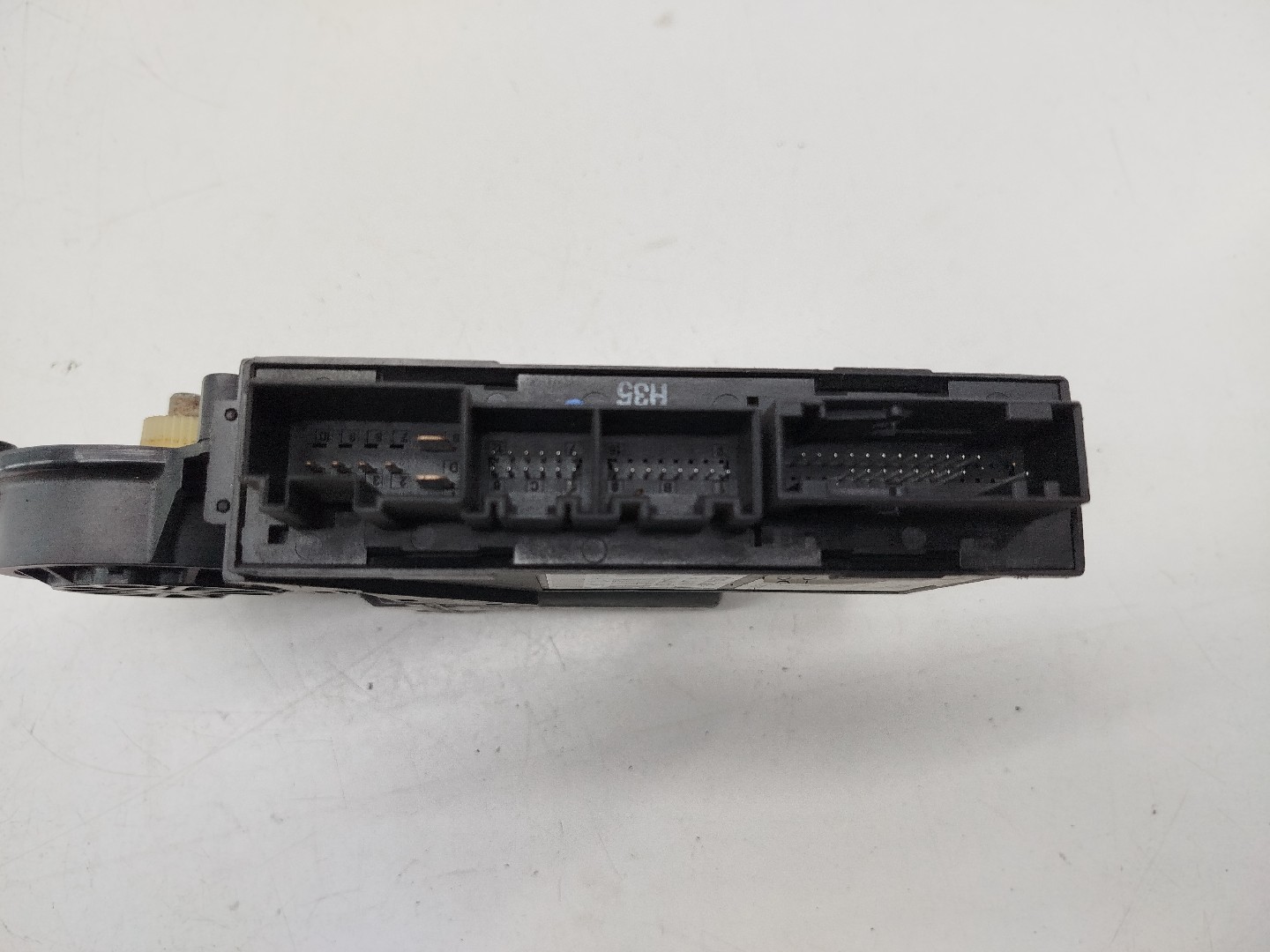 Motor de vidro frente esquerdo AUDI A4 (8E2, B6) | 00 - 05 Imagem-2