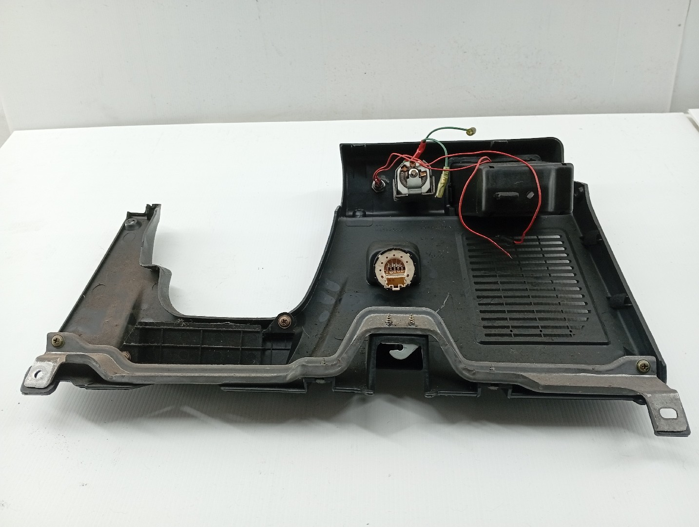 Acabamento de Tablier MITSUBISHI LANCER IV Hatchback (C6_A, C7_A) | 88 - 94 Imagem-2