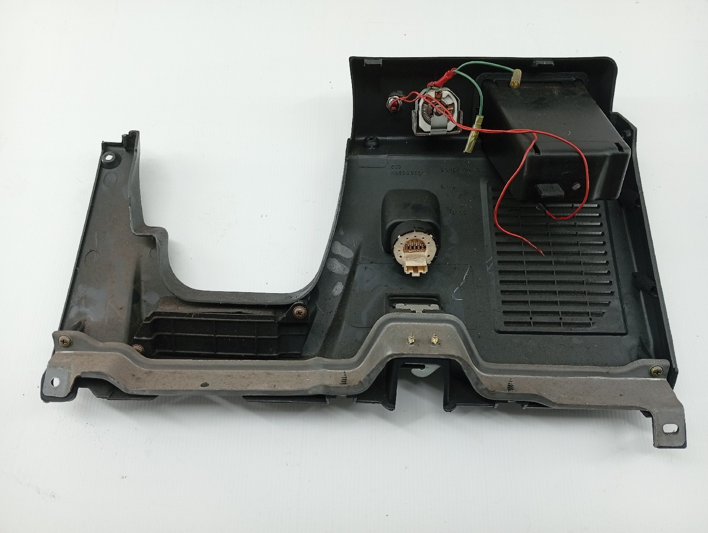 Acabamento de Tablier MITSUBISHI LANCER IV Hatchback (C6_A, C7_A) | 88 - 94