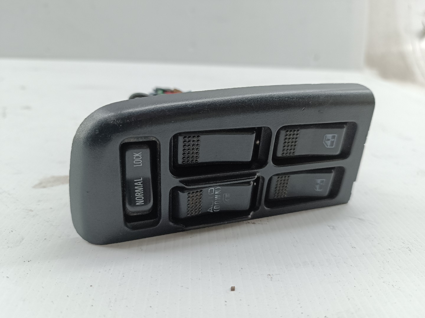 Comutador de vidro frente esquerdo MITSUBISHI LANCER IV Hatchback (C6_A, C7_A) | 88 - 94 Imagem-5