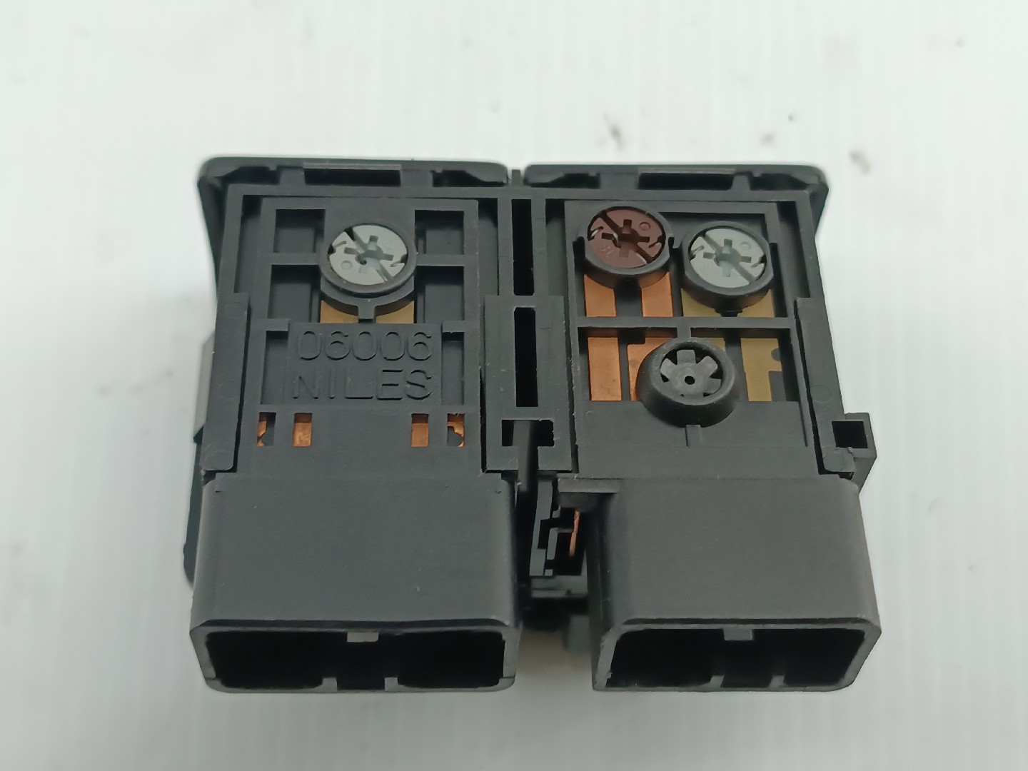 Interruptor 4 piscas MITSUBISHI LANCER IV Hatchback (C6_A, C7_A) | 88 - 94 Imagem-2