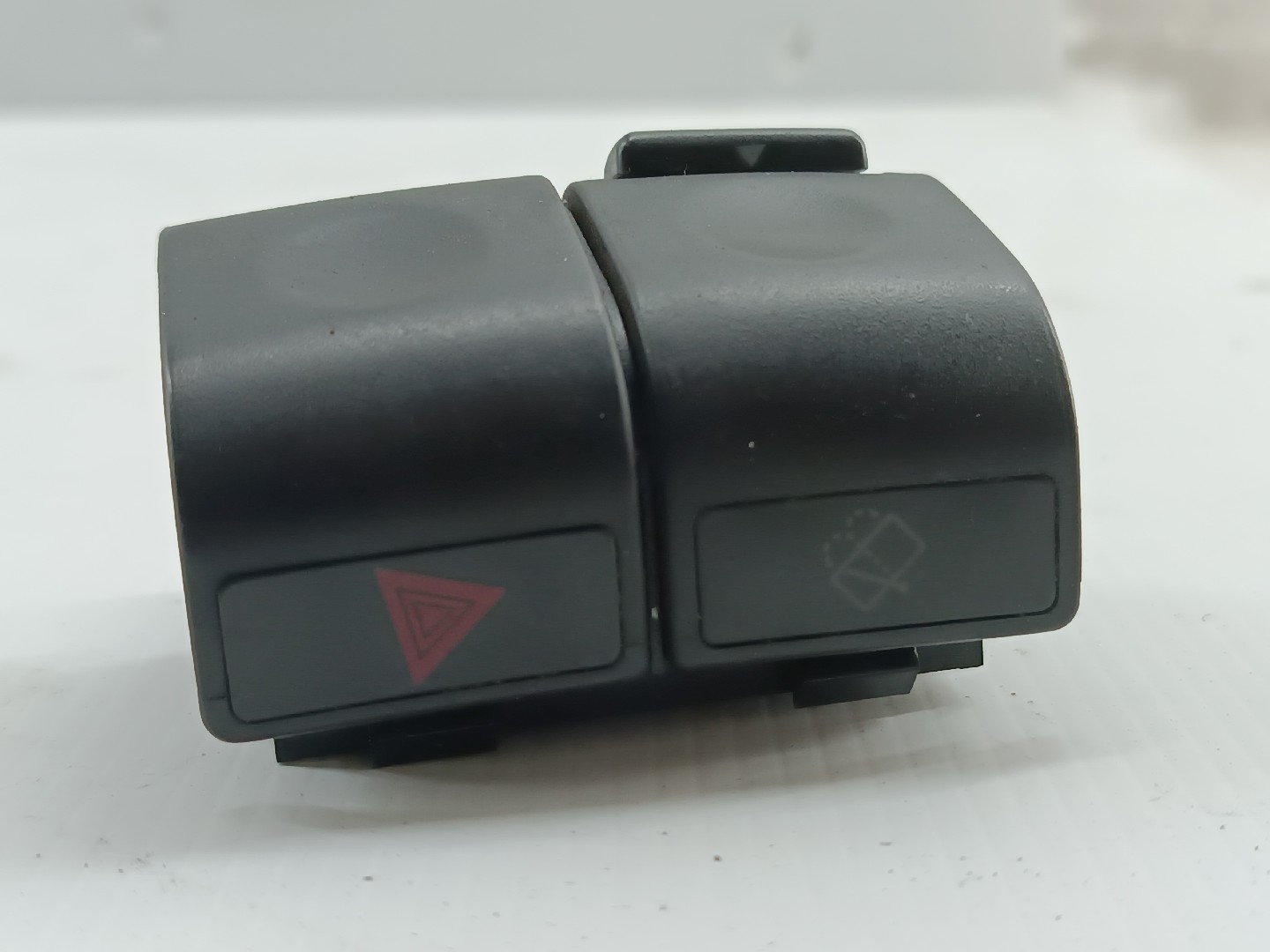 Interruptor 4 piscas MITSUBISHI LANCER IV Hatchback (C6_A, C7_A) | 88 - 94 Imagem-4